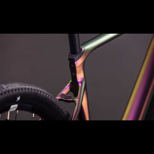 CUBE Nuroad SLX gravel-pyörä CUBE Nuroad SLX gravel-pyörä